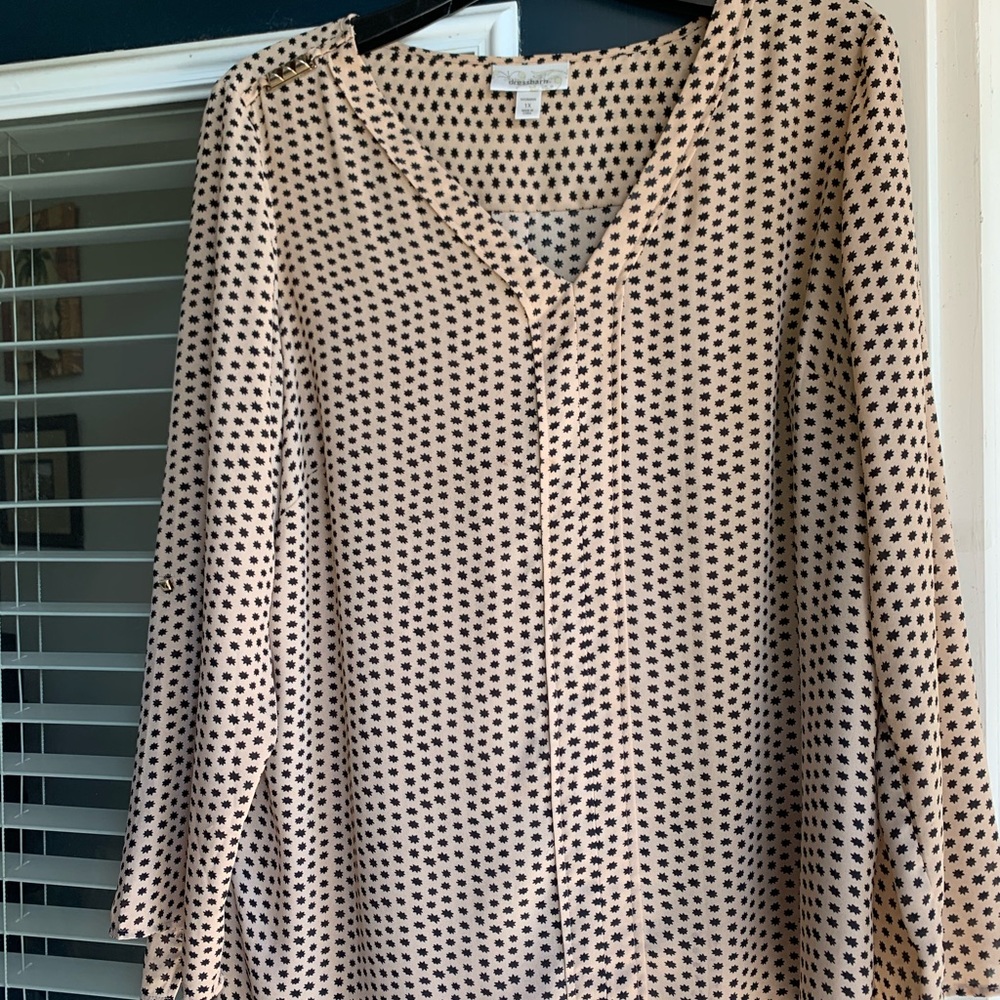 Dress barn 1x cream & black blouse